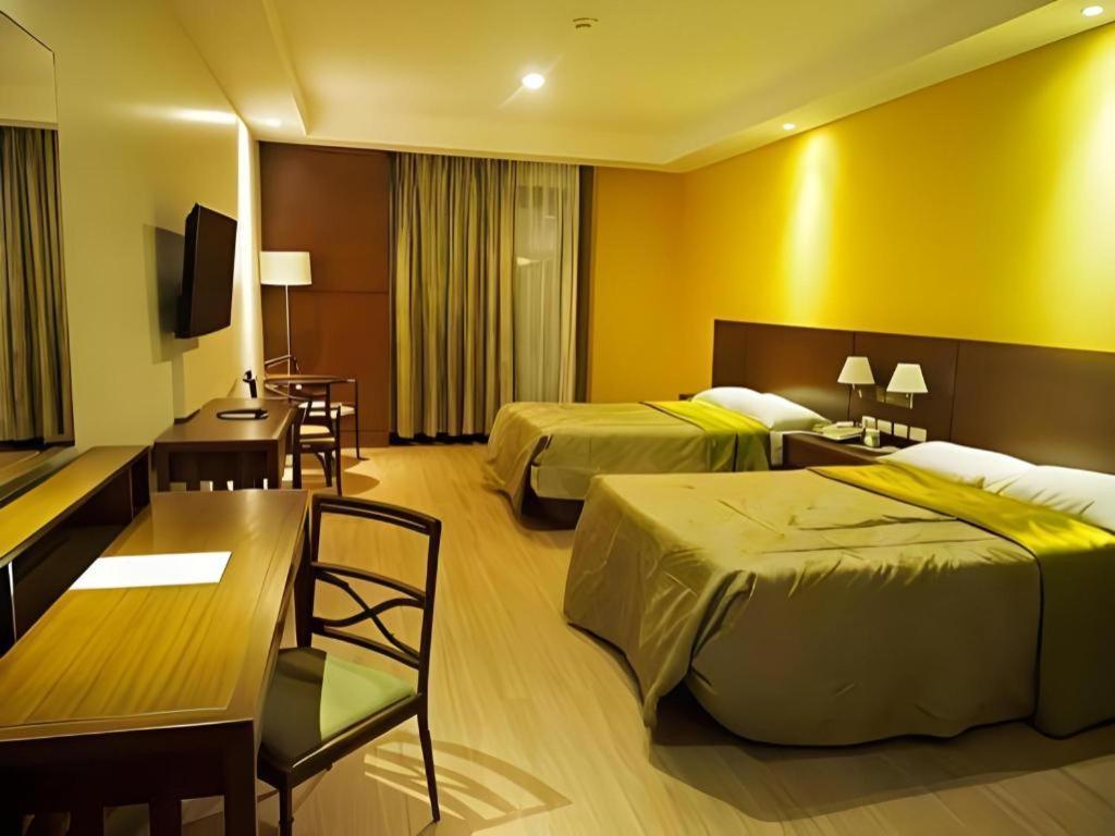 אולונגפו Mansion Garden Hotel מראה חיצוני תמונה