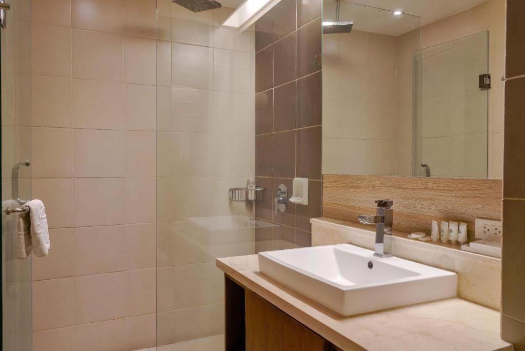 אולונגפו Mansion Garden Hotel מראה חיצוני תמונה